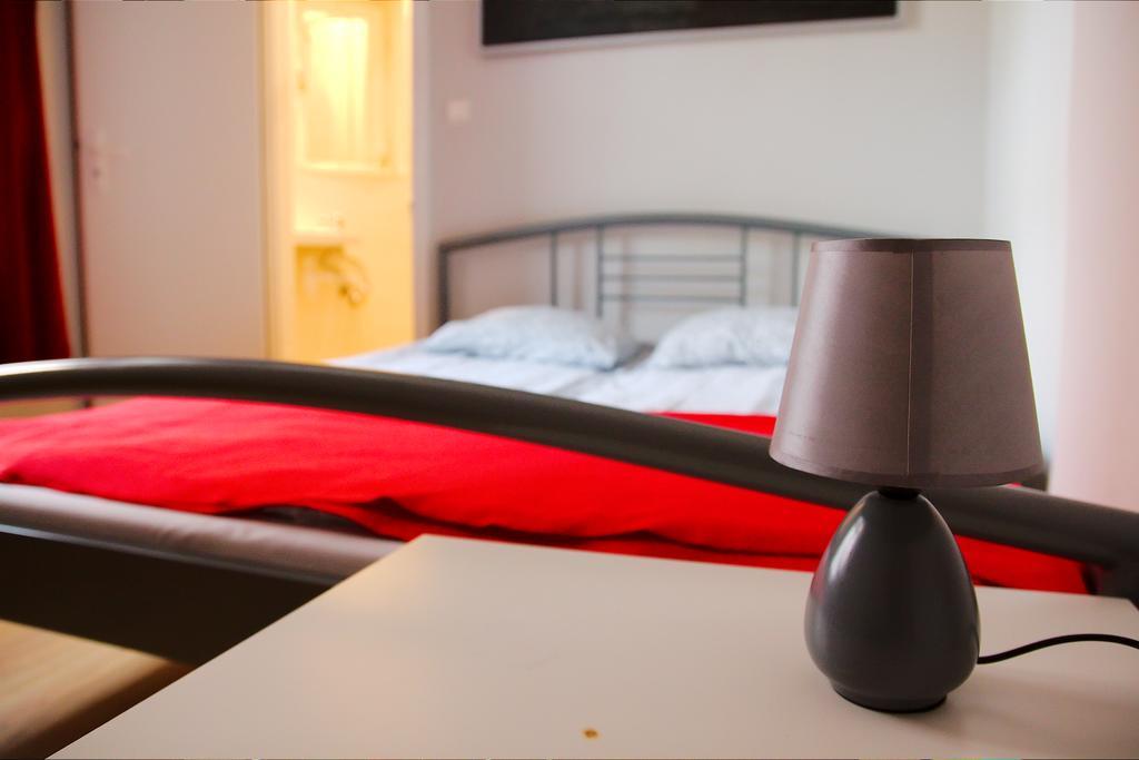Tramp Aparthostel Cracovia Habitación foto
